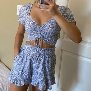 Floral two piece set BRAND NEW